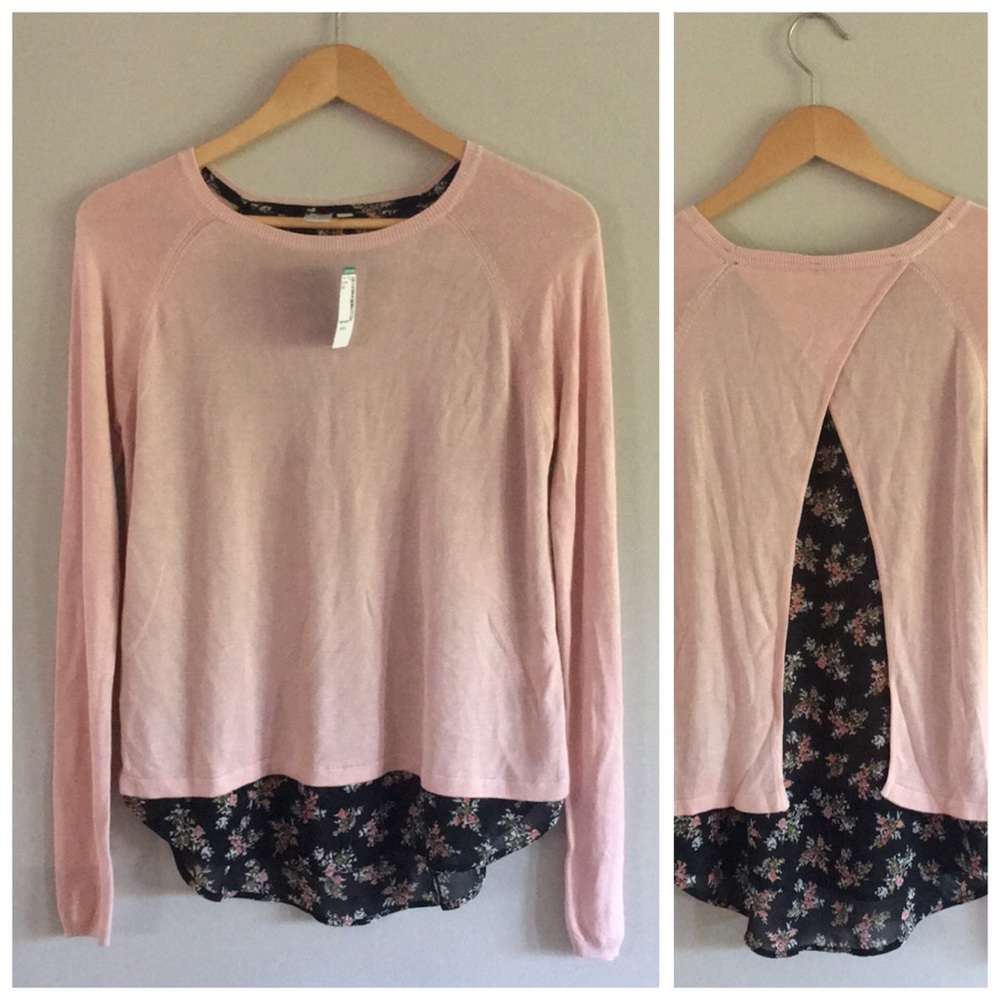 TWIK (SIMONS): Pale rose knit shirt with open back